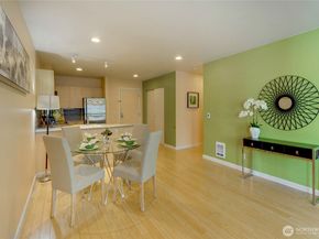 2717 Western Avenue 522, Seattle WA 98121