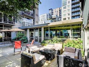 2717 Western Avenue 522, Seattle WA 98121