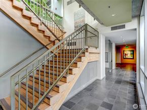 2717 Western Avenue 522, Seattle WA 98121