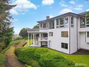 5403 154th Avenue SE, Bellevue WA 98006