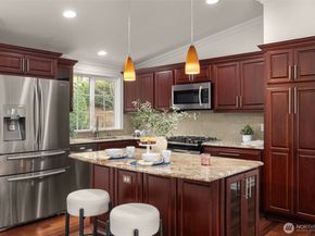 11004 100th Avenue NE, Kirkland WA 98033