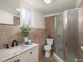 11004 100th Avenue NE, Kirkland WA 98033