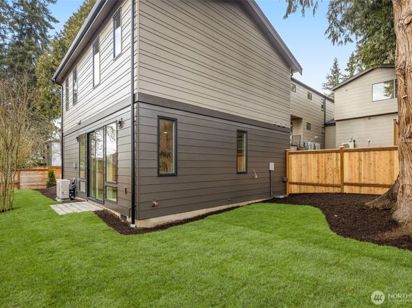 11413 NE 91st Street, Kirkland WA 98033