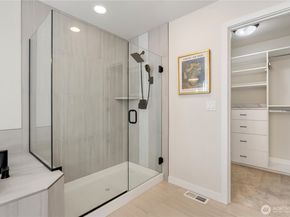 22532 70th Place W, Mountlake Terrace WA 98043