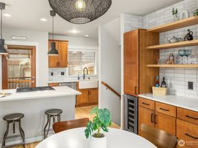 218 24th Avenue E A, Seattle WA 98112