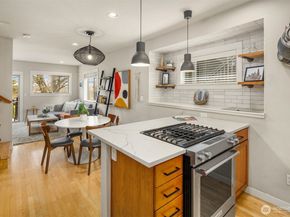 218 24th Avenue E A, Seattle WA 98112