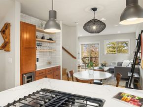 218 24th Avenue E A, Seattle WA 98112