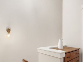 218 24th Avenue E A, Seattle WA 98112