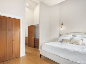 218 24th Avenue E A, Seattle WA 98112