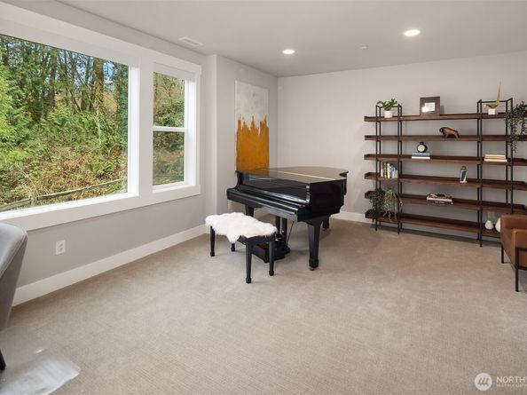 3817 163rd Avenue SE, Bellevue WA 98008