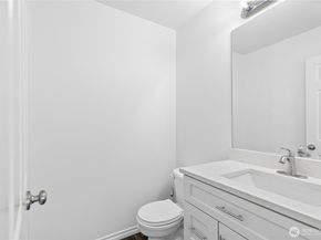 2707 S 268th Place, Kent WA 98032