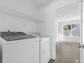 2707 S 268th Place, Kent WA 98032