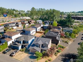 2707 S 268th Place, Kent WA 98032