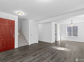 2707 S 268th Place, Kent WA 98032