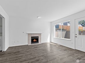 2707 S 268th Place, Kent WA 98032