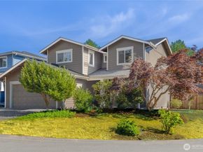 2707 S 268th Place, Kent WA 98032