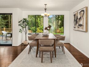 22223 NE 82nd Place, Redmond WA 98053