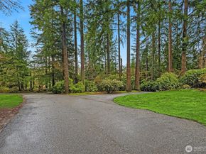 22223 NE 82nd Place, Redmond WA 98053