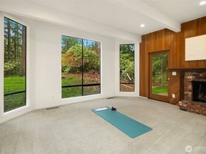 22223 NE 82nd Place, Redmond WA 98053