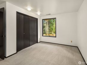 22223 NE 82nd Place, Redmond WA 98053