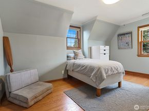 2301 Rosemont Place W, Seattle WA 98199