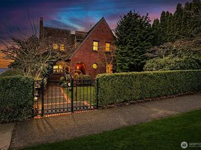 2301 Rosemont Place W, Seattle WA 98199