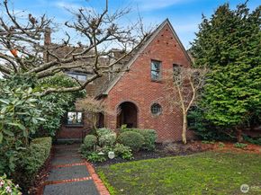 2301 Rosemont Place W, Seattle WA 98199