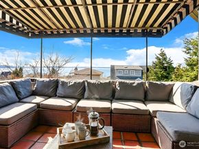 2301 Rosemont Place W, Seattle WA 98199