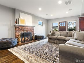2301 Rosemont Place W, Seattle WA 98199