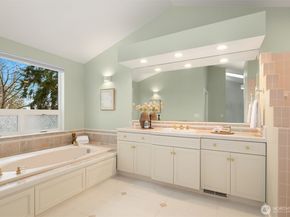 12311 87th Court NE, Kirkland WA 98034