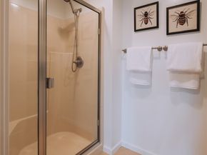 11323 Durland Place NE, Seattle WA 98125