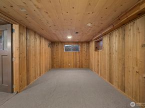 18904 233rd Avenue NE, Woodinville WA 98077