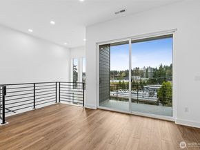 18805 99th Court NE D, Bothell WA 98011