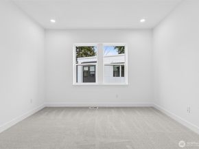 18805 99th Court NE D, Bothell WA 98011