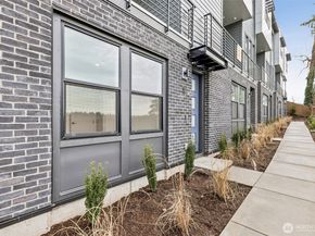 18805 99th Court NE D, Bothell WA 98011