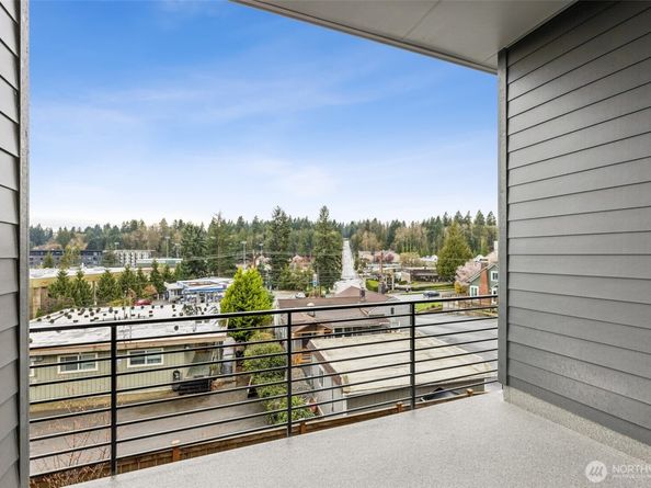 18805 99th Court NE D, Bothell WA 98011