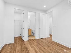 18805 99th Court NE D, Bothell WA 98011