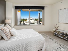 10610 NE 9th Place 1206, Bellevue WA 98004