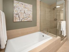 10610 NE 9th Place 1206, Bellevue WA 98004