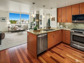 10610 NE 9th Place 1206, Bellevue WA 98004