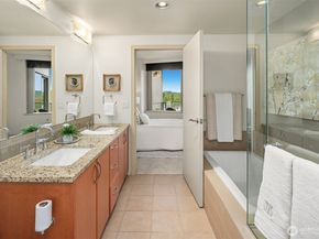 10610 NE 9th Place 1206, Bellevue WA 98004