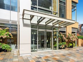 10610 NE 9th Place 1206, Bellevue WA 98004