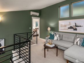 12013 9th Avenue NW B, Seattle WA 98177