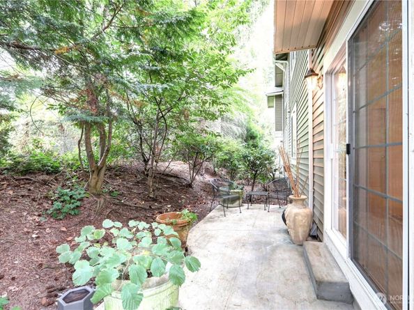 18654 NE 56th Court 18654, Redmond WA 98052