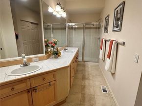 18654 NE 56th Court 18654, Redmond WA 98052