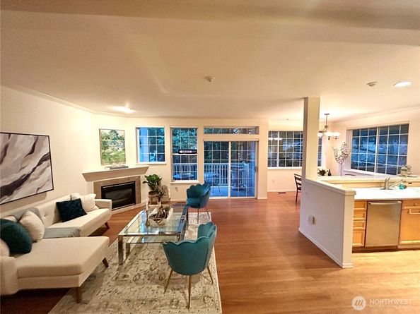 18654 NE 56th Court 18654, Redmond WA 98052