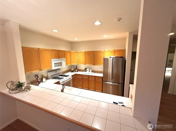 18654 NE 56th Court 18654, Redmond WA 98052