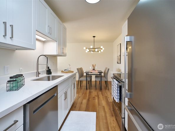 13229 Linden Avenue N 403B, Seattle WA 98133