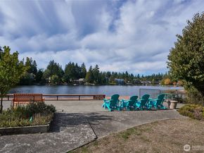 13229 Linden Avenue N 403B, Seattle WA 98133