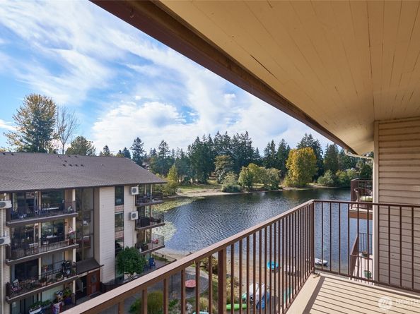 13229 Linden Avenue N 403B, Seattle WA 98133